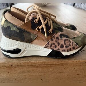 Steve Madden Cliff Sneakers